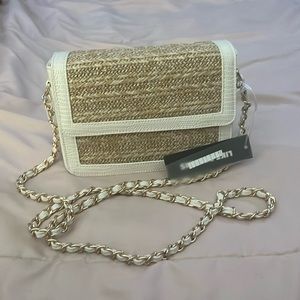 White/cream, gold and basket type material purse